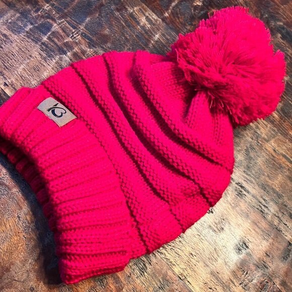 Red Knit Slouch Hat With Oversized Pom - Picture 3 of 8